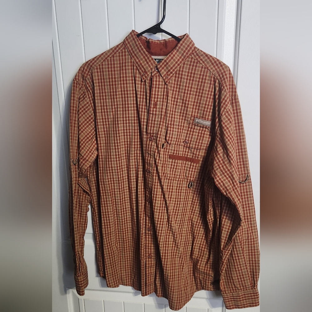 Men's L Columbia dress shirt